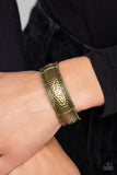 Textile Tenor - Paparazzi Accessories - Brass Stretch Bracelet